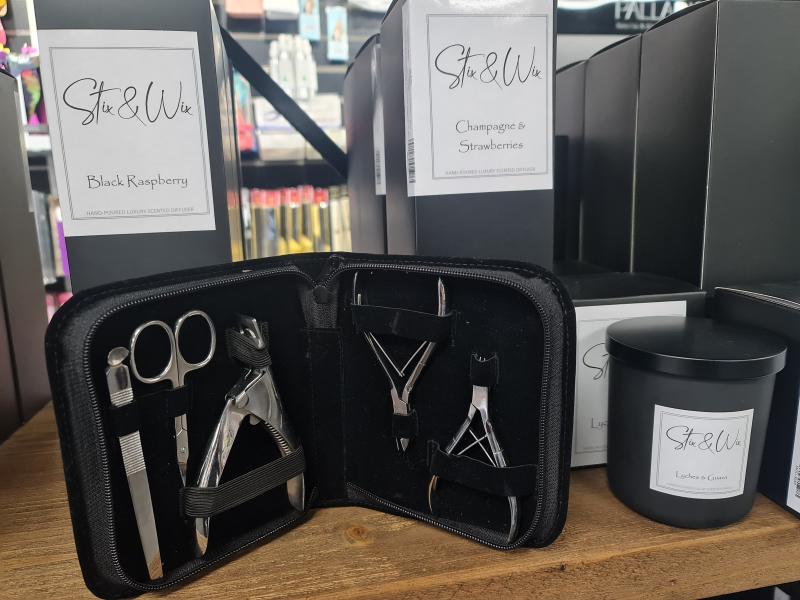 Indiana Nails Stainless Steel Nail Tech Implement Kit Contains Five Implements Indiana Nails