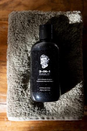 Modern Pirate Black Pearl 3 IN 1 Daily Wash 250ML